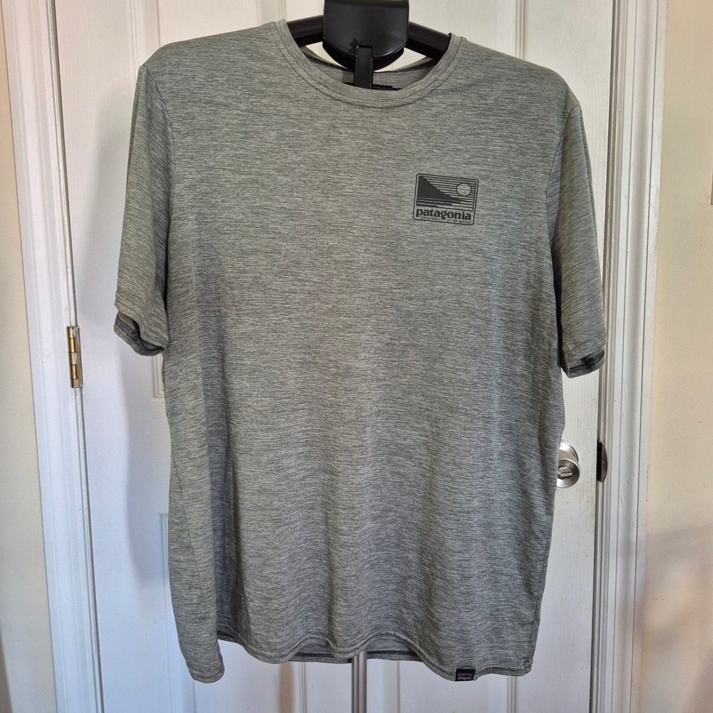 Patagonia Capilene Cool Daily Graphic Shirt Mens XL Grey Conquerors of Useless
